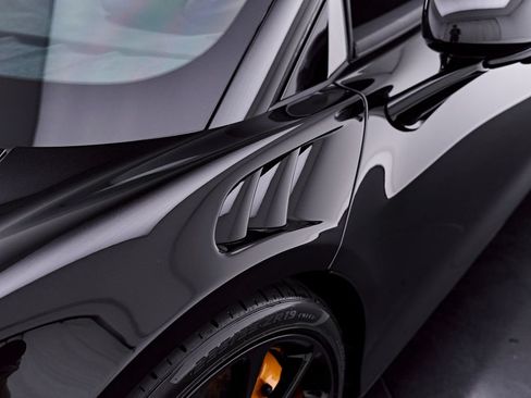 Used 2026 McLaren Artura RWD image 36