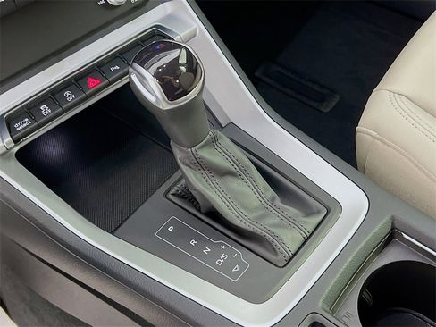 Used 2022 Audi Q3 2.0T Premium image 14