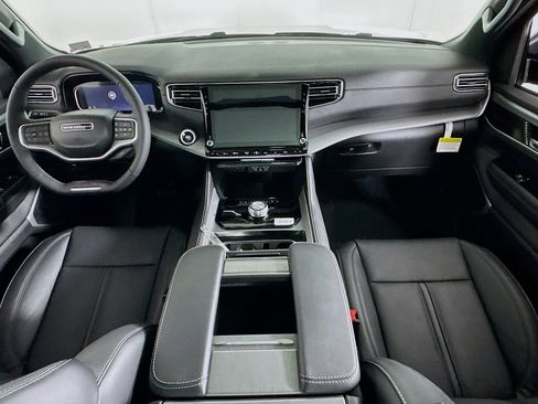 New 2026 Jeep Grand Wagoneer 4WD w/ Premium Group I image 29