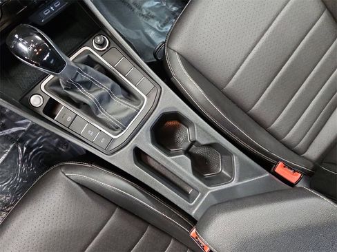 Used 2024 Volkswagen Jetta SE image 22