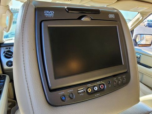 Used 2016 Ford Expedition Limited w/ Equipment Group 301A image 8