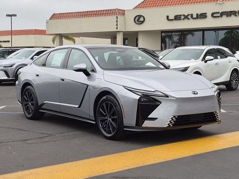 New 2026 Lexus ES 350e FWD image 3