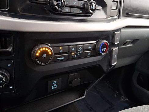 Used 2022 Ford F150 XLT image 17