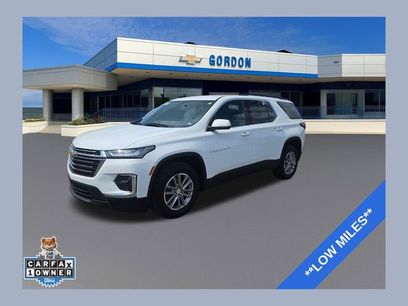 Used 2023 Chevrolet Traverse LT