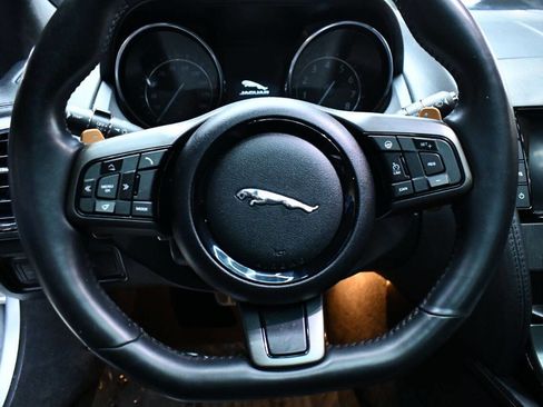 Used 2016 Jaguar F-TYPE S image 51