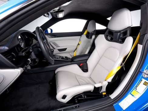 Used 2022 Porsche 911 GT3 RWD image 15