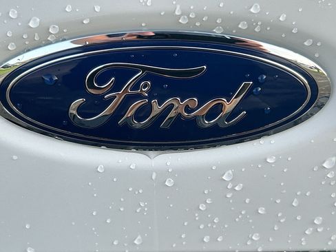 New 2026 Ford F250 Platinum w/ Platinum Plus Package AWD/4WD image 19