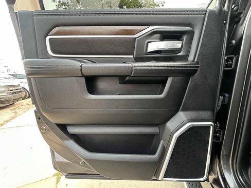 Used 2022 RAM 2500 Laramie AWD/4WD image 37
