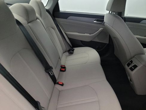 Used 2019 Hyundai Sonata SEL w/ Tech Package 02 FWD image 19