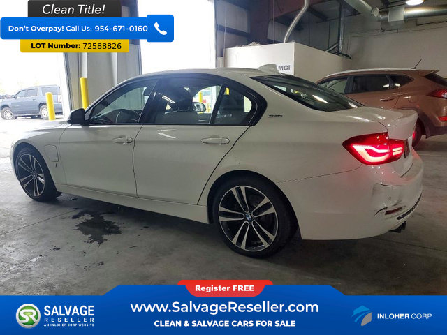 Used 2018 BMW 330e w/ Premium Package RWD image 3