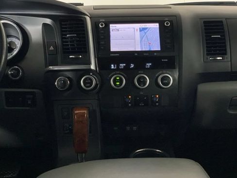 Used 2020 Toyota Sequoia Platinum AWD/4WD image 26