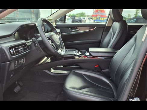 Used 2022 Lincoln Nautilus AWD w/ Premium Package image 31