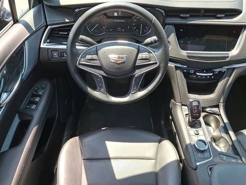 Certified 2024 Cadillac XT5 Premium Luxury AWD/4WD image 10