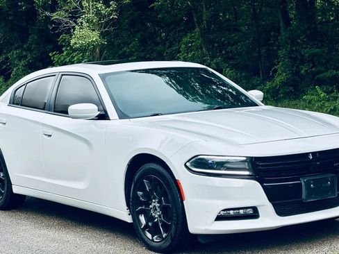 Used 2016 Dodge Charger SXT AWD/4WD image 13
