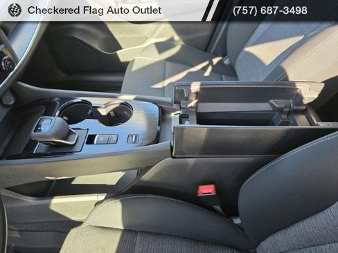 Used 2023 Nissan Rogue SV image 36