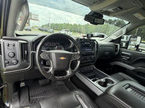 Used 2019 Chevrolet Silverado 2500 LTZ w/ Duramax Plus Package AWD/4WD image 10