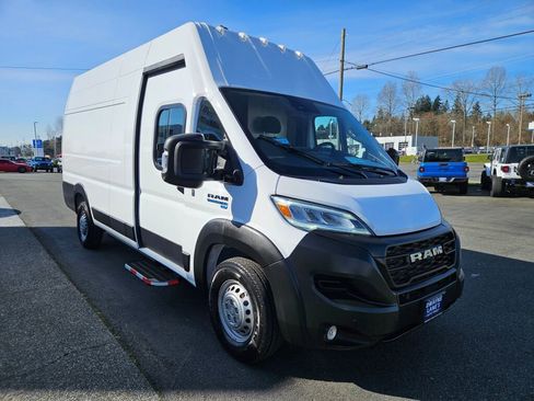 Used 2024 RAM ProMaster 3500 w/ Delivery Van Package image 6