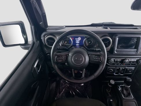 Used 2019 Jeep Wrangler Unlimited Sport S image 17