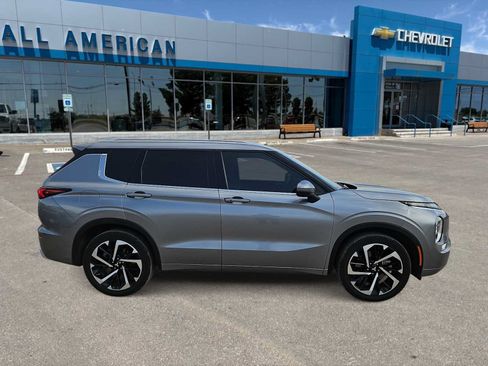 Used 2024 Mitsubishi Outlander SEL FWD image 9