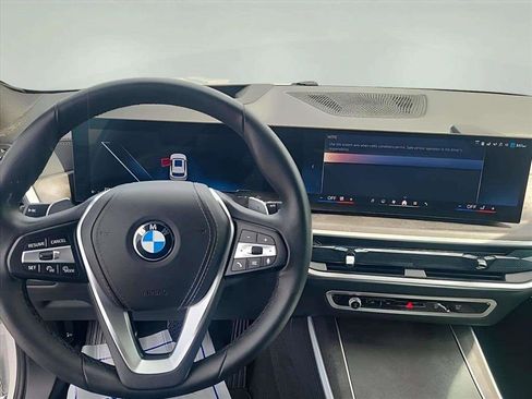 Used 2025 BMW X5 xDrive40i w/ Climate Comfort Package AWD/4WD image 10