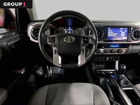 Certified 2021 Toyota Tacoma SR5 AWD/4WD image 6