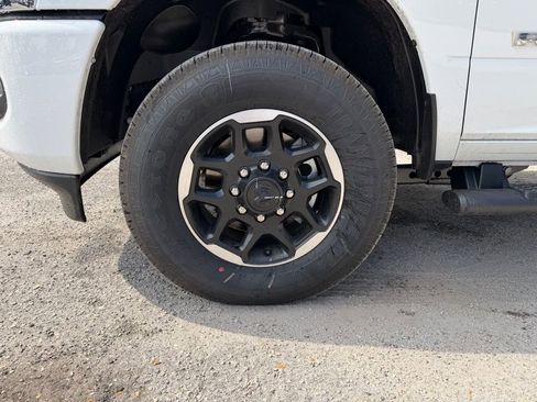 New 2026 RAM 3500 Laramie w/ Towing Technology Group AWD/4WD image 10