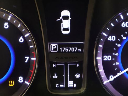 Used 2013 Hyundai Azera w/ Technology Pkg FWD image 36