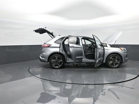 Certified 2020 Ford Edge ST image 43