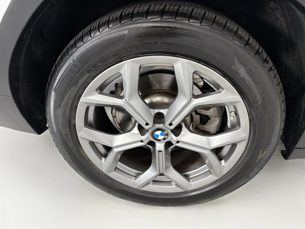Used 2024 BMW X4 xDrive30i w/ Premium Package AWD/4WD image 32