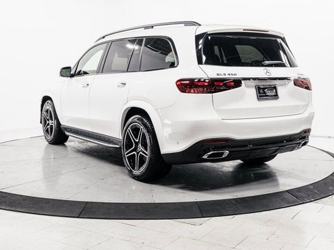 Certified 2026 Mercedes-Benz GLS 450 4MATIC image 32