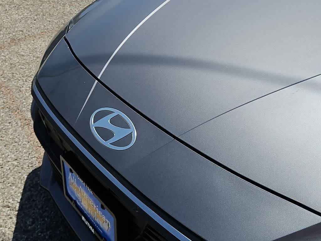 Used 2024 Hyundai Elantra SEL FWD image 13