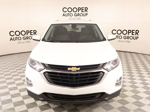 Used 2019 Chevrolet Equinox LT w/ Driver Convenience Package AWD/4WD image 9