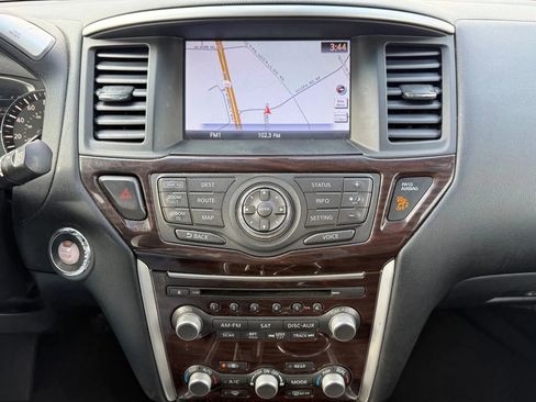 Used 2015 Nissan Pathfinder Platinum image 28