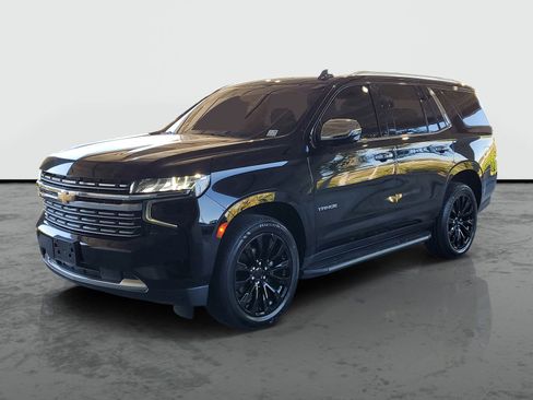 Used 2021 Chevrolet Tahoe Premier w/ Premium Package RWD image 4