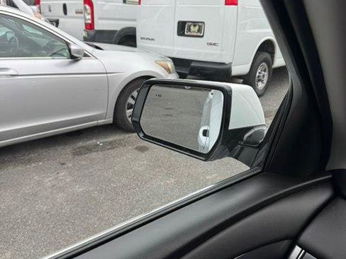 Used 2019 Chevrolet Traverse LT image 26