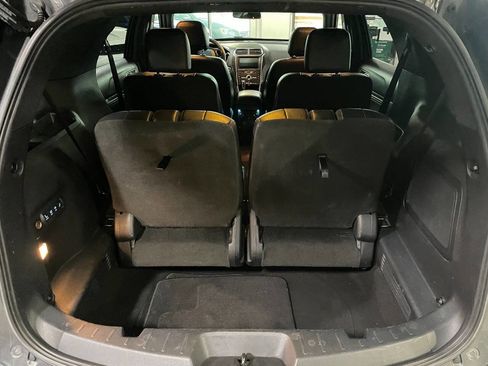 Used 2017 Ford Explorer Sport w/ Equipment Group 401A image 8
