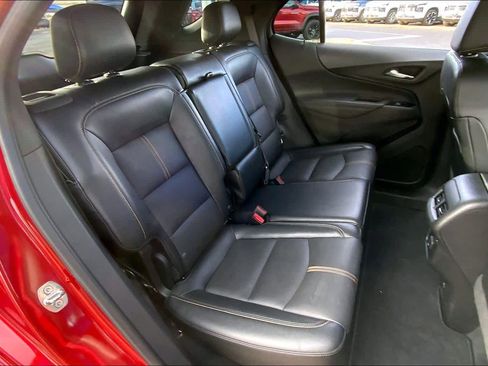 Used 2023 Chevrolet Equinox Premier image 19