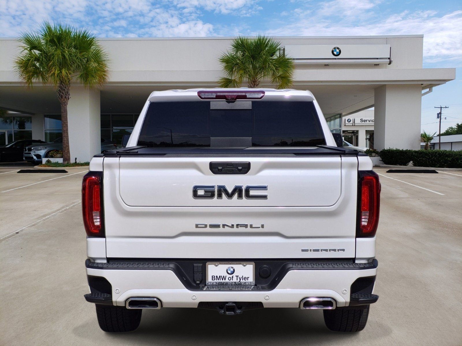 Used 2025 GMC Sierra 1500 Denali Ultimate AWD/4WD image 5