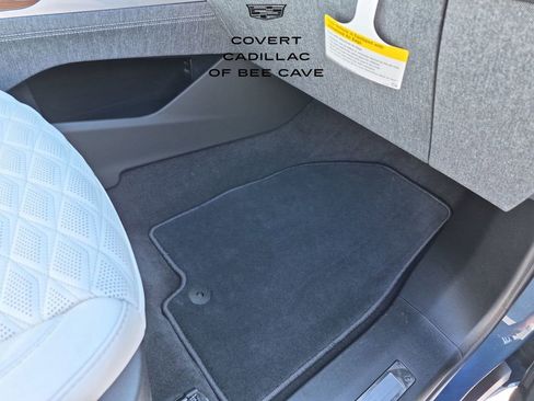 New 2026 Cadillac Escalade Platinum Sport w/ LPO, ONYX Package image 43