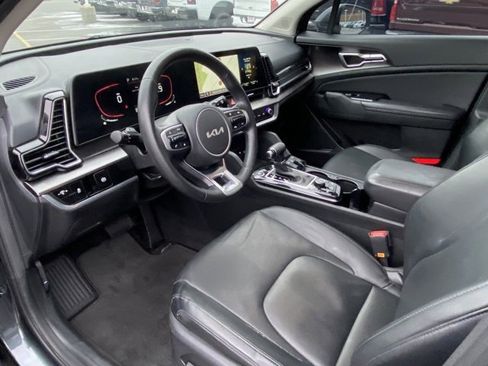 Used 2023 Kia Sportage EX image 12