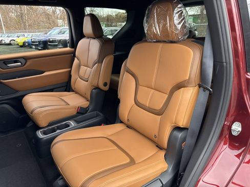 New 2026 Nissan Armada SL w/ Captain's Chari Seat Package image 17
