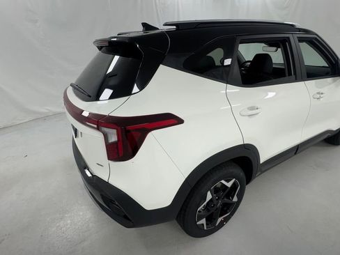 New 2026 Kia Seltos S AWD/4WD image 3