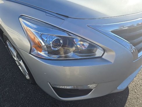 Used 2014 Nissan Altima 2.5 SV image 28