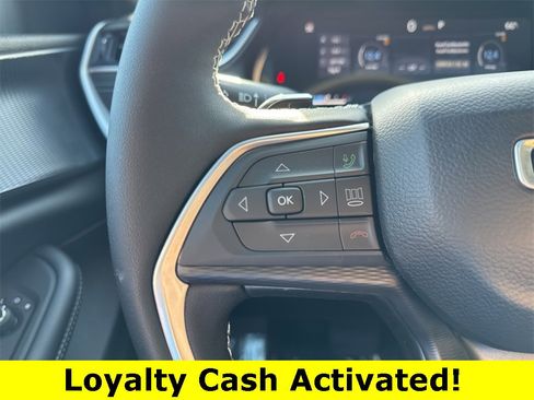 New 2025 Jeep Grand Cherokee Laredo w/ Luxury Tech Group I image 15