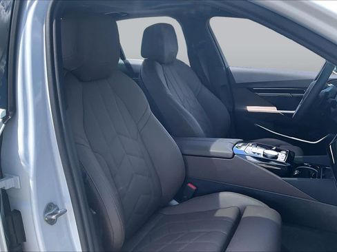 Used 2026 BMW 530i RWD image 8