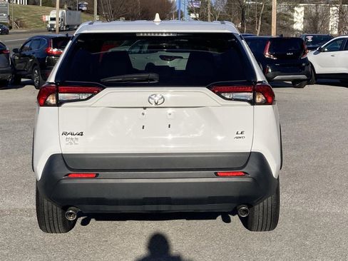 Used 2024 Toyota RAV4 LE image 6