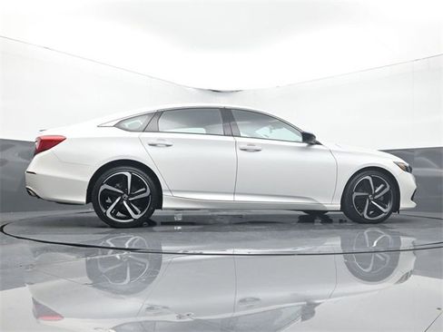 Used 2022 Honda Accord Sport Special Edition image 12