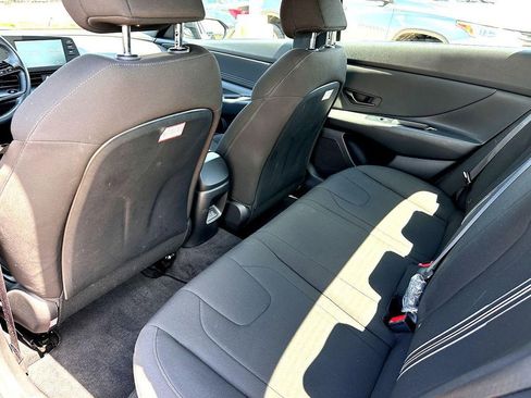 Used 2025 Hyundai Elantra Sport FWD image 27