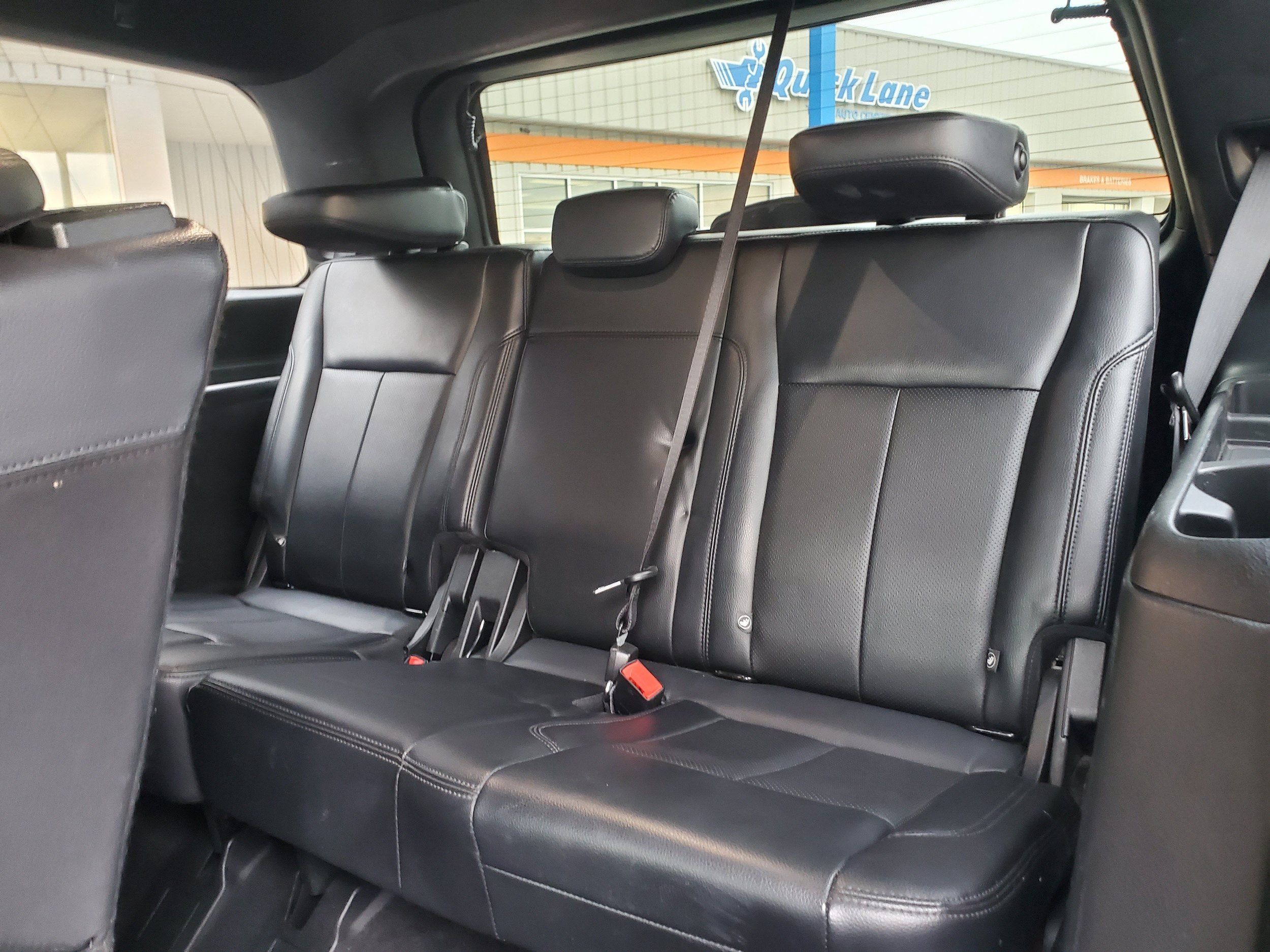 Used 2019 Ford Expedition XLT w/ Equipment Group 201A AWD/4WD image 25