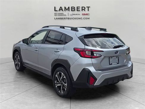 Used 2024 Subaru Crosstrek 2.0i Premium AWD/4WD image 3